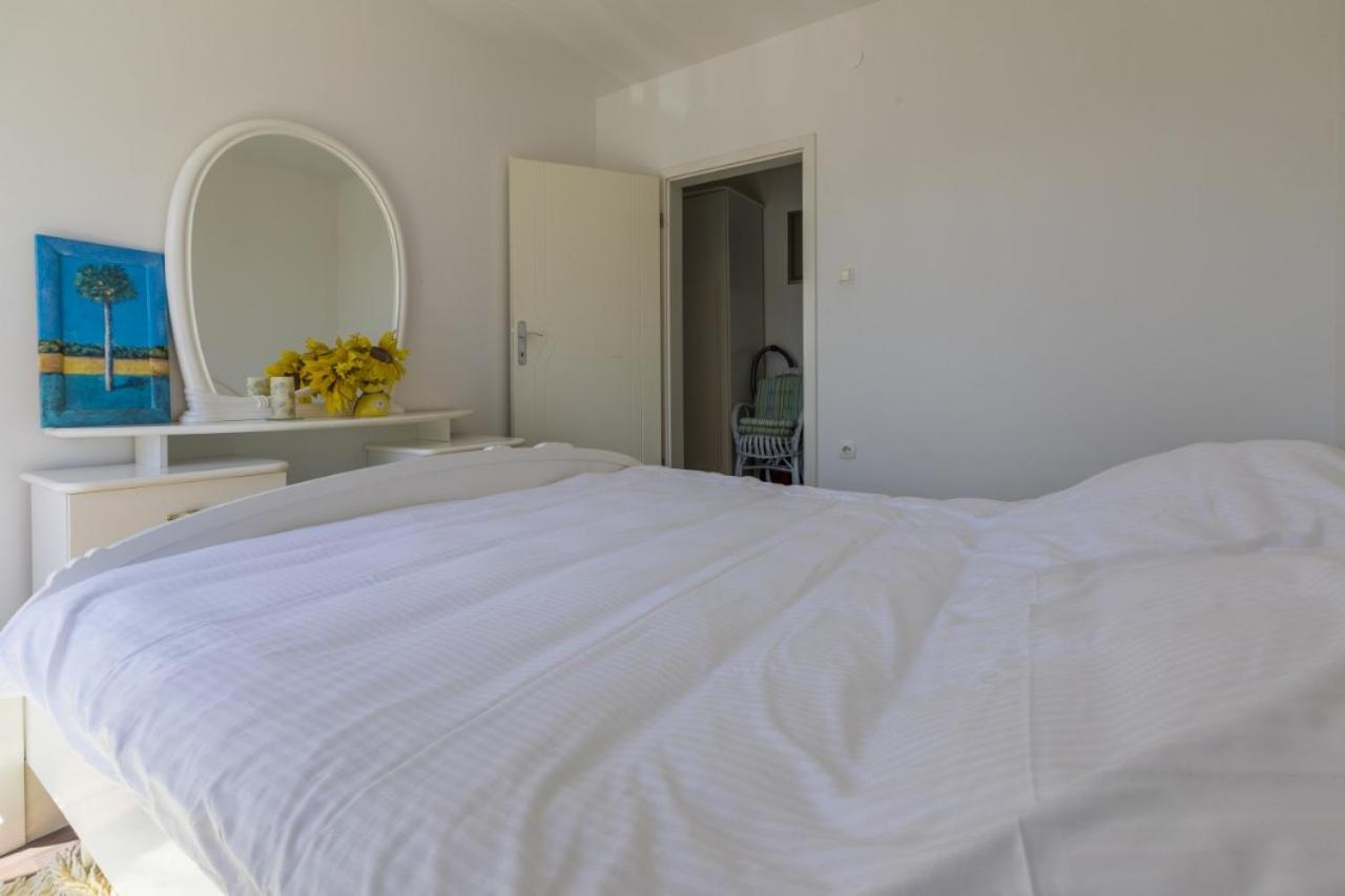 Seaview Apartment Crikvenica Exteriör bild