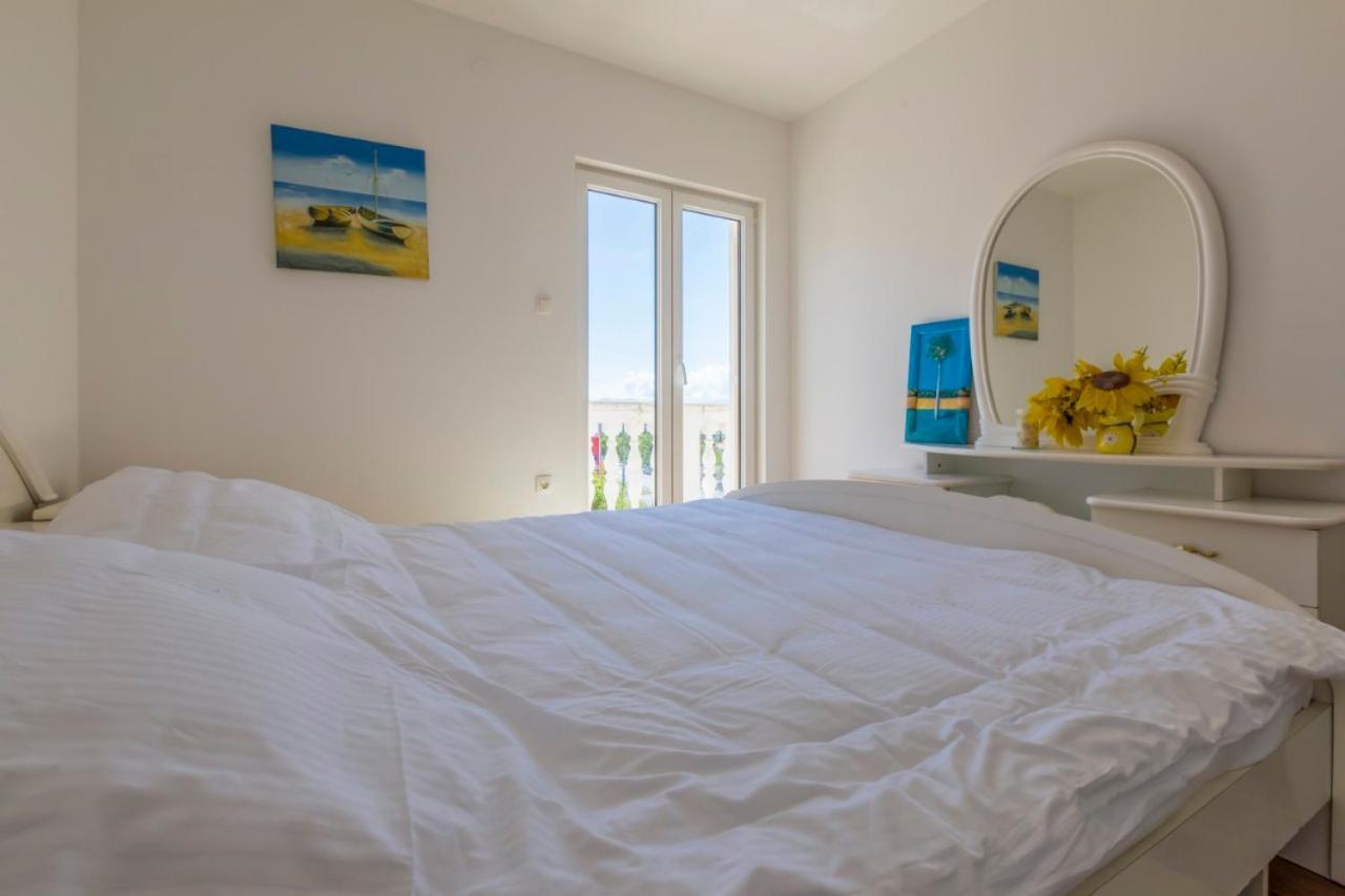 Seaview Apartment Crikvenica Exteriör bild